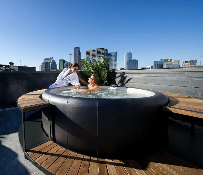Best Hot Tub for Small Yards and Small Spaces